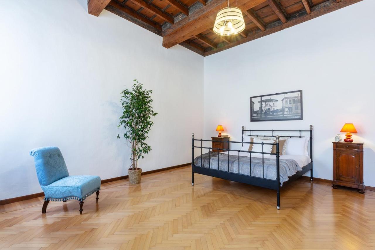 Appartement Frescobaldi Aparments! A Casa Di Francesco à Ferrare Extérieur photo