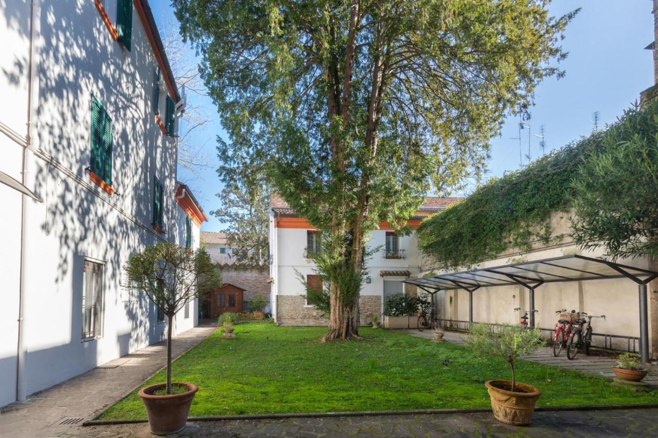 Appartement Frescobaldi Aparments! A Casa Di Francesco à Ferrare Extérieur photo