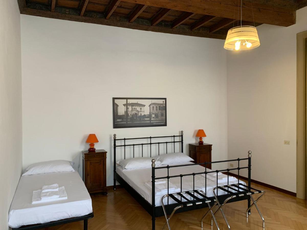 Appartement Frescobaldi Aparments! A Casa Di Francesco à Ferrare Extérieur photo